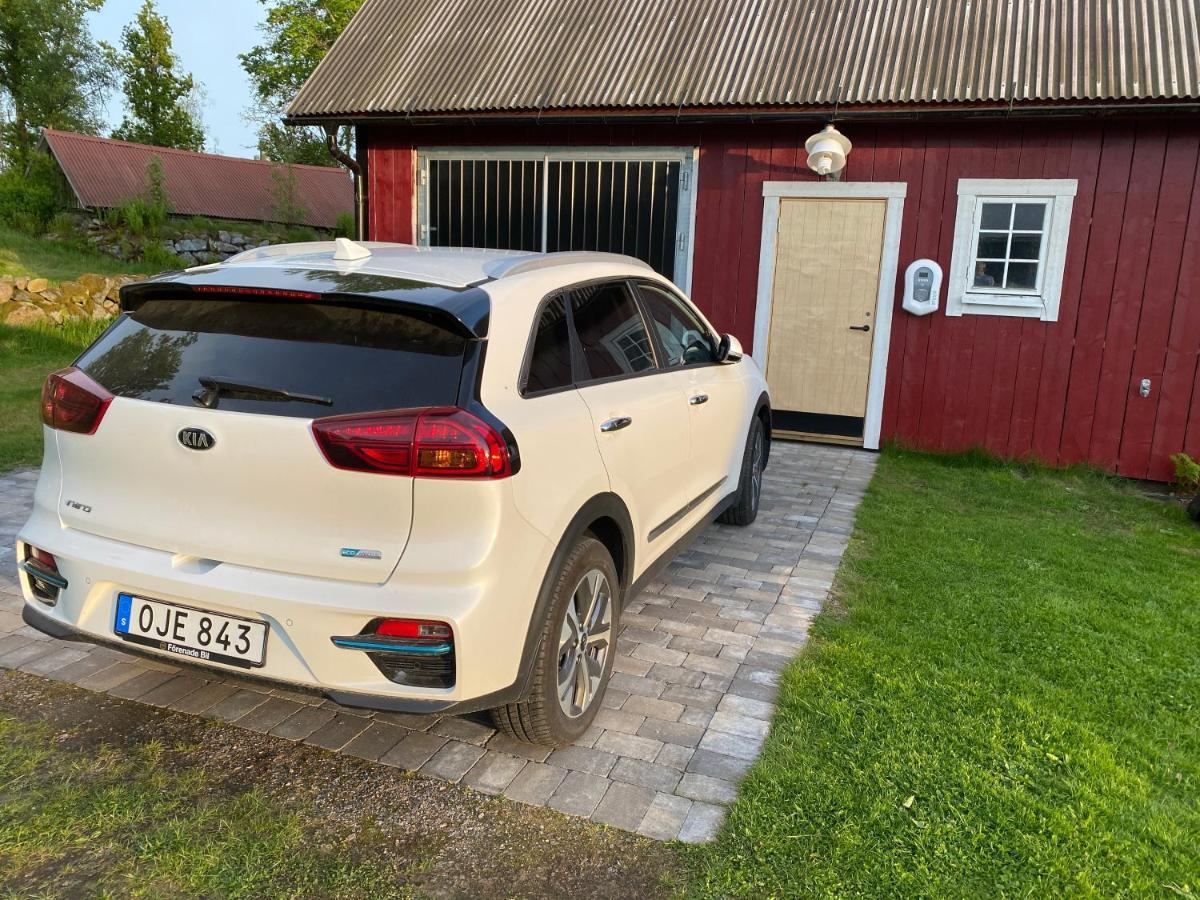 Skog Fegen Naera Ullared Villa Екстериор снимка