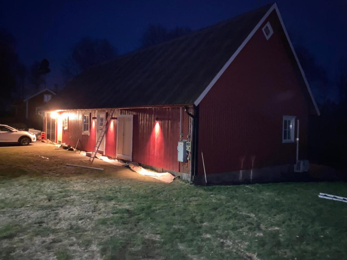 Skog Fegen Naera Ullared Villa Екстериор снимка