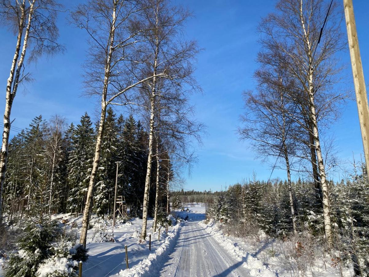 Skog Fegen Naera Ullared Villa Екстериор снимка