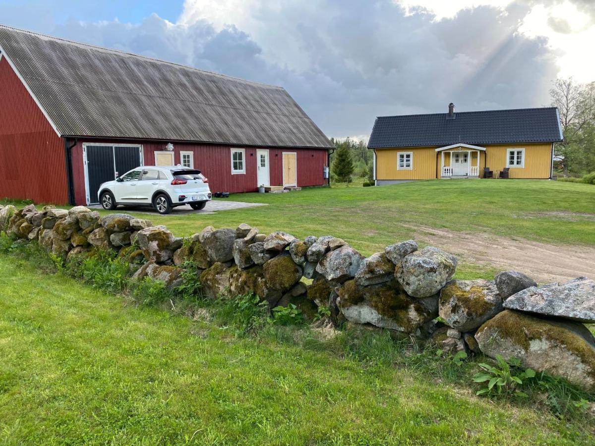 Skog Fegen Naera Ullared Villa Екстериор снимка